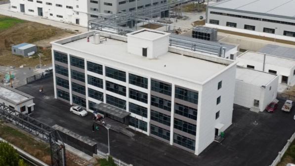 科创美厂房外立马施工案例