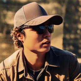 老顾的斜杠服务站