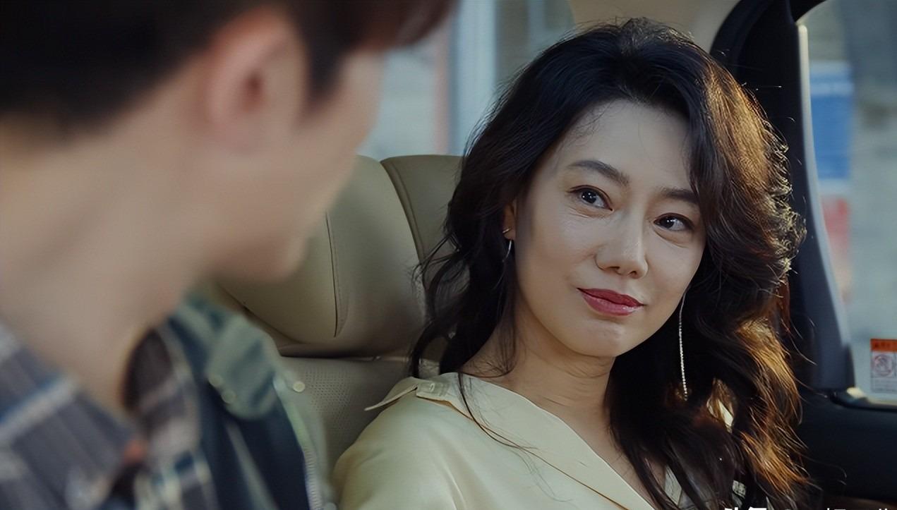 肿胀脸和天然脸的区别？看《轻年》霍建华和田雨、刘端端就知道了