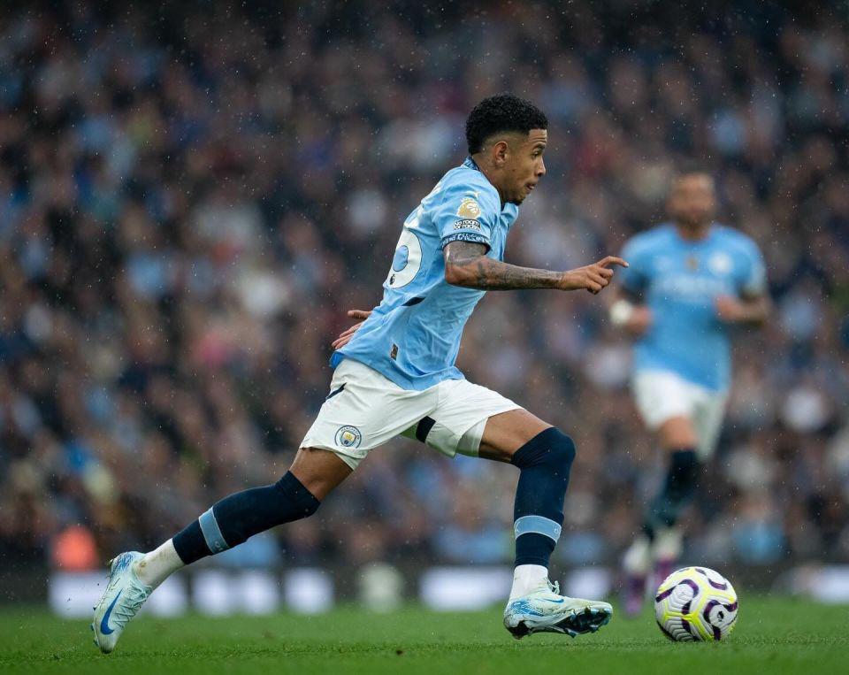 真爱！热刺冬窗仍渴望签萨维尼奥 但曼城不会同时放走他和鲍勃