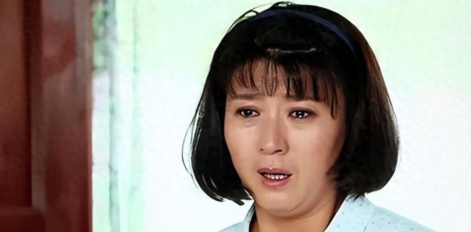 人心不足蛇吞象！踩着赵本山上位的闫学晶，终是为荒唐行径买了单