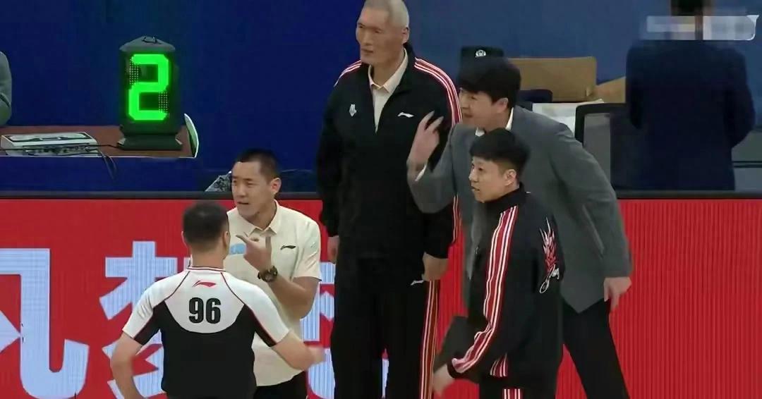 山东大胜新疆暴露三大隐患，下一轮客战同曦迎考验，能否杀进八强