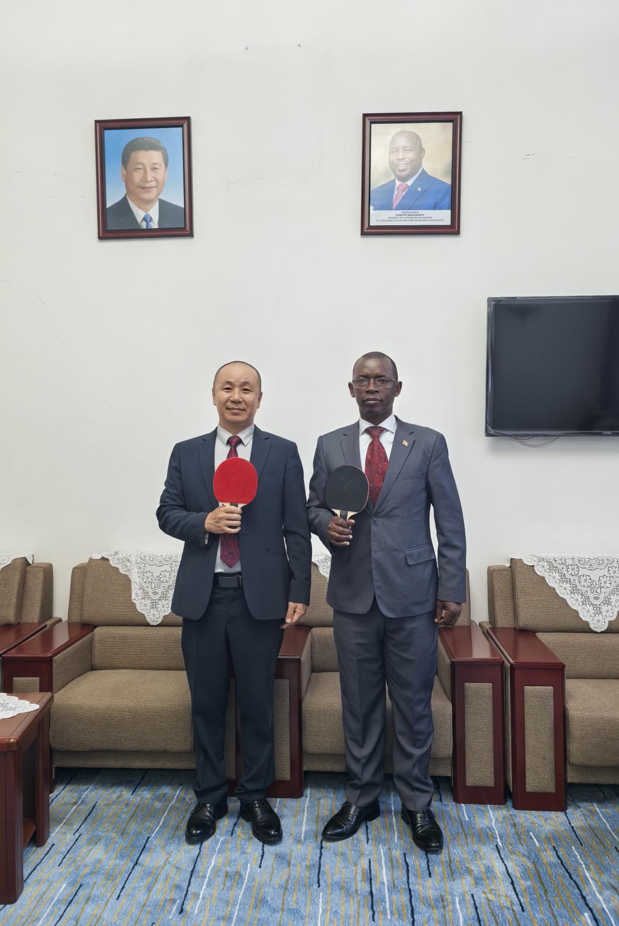 宋士新与伊拉姆博纳大使阁下