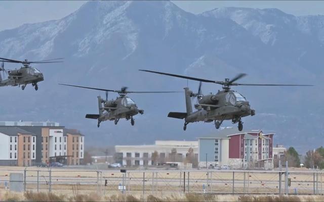 美军闪击加拉加斯，大批“支奴干”直升机突袭！为何委军拦不住？