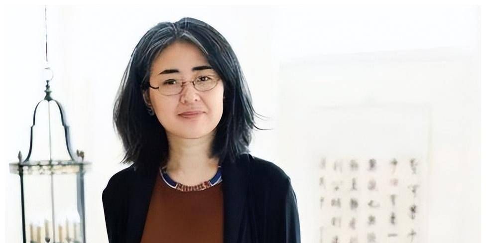 13岁进北大，嫁大25岁美国老头，现已加入美国，在美研究中国文化