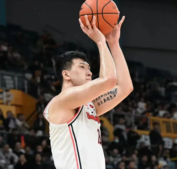 广东110-105深圳4利好！陈家政焦泊乔证明价值，萨林杰统治关键球