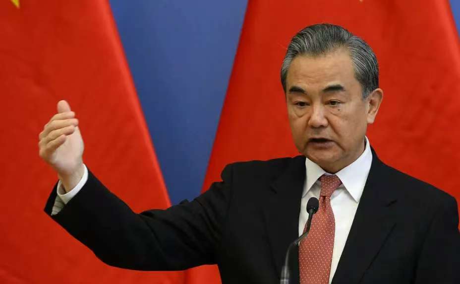 最后48小时，特朗普政府终于批准，王毅告诉全球，给中美交情定调