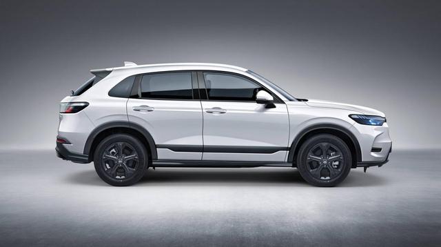 驾驶质感对决 焕新HR-V与锋兰达谁更适配城市通勤？