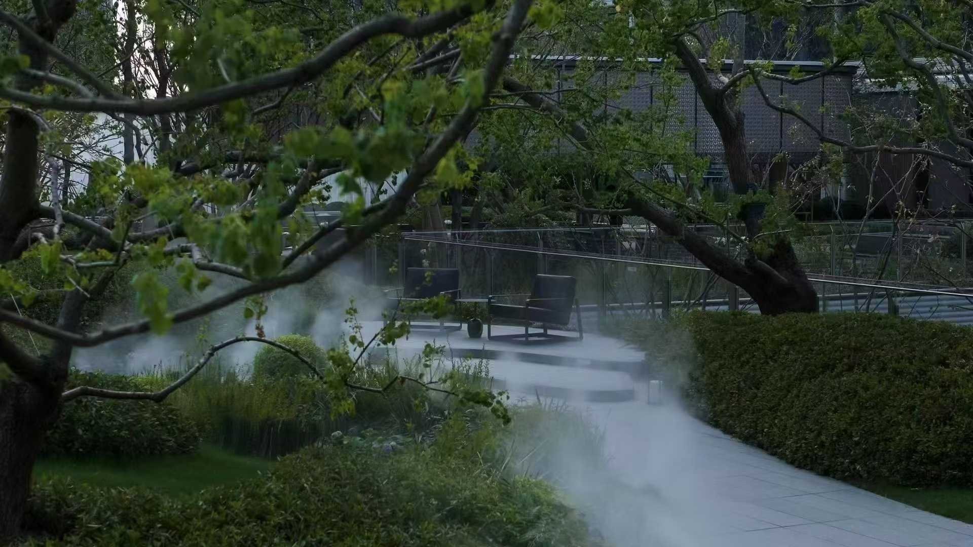 保利山和九著致电售楼部电话：025-6500 9555（发送详细地址）