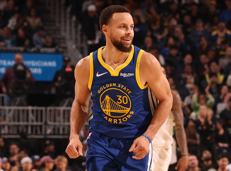 库里31+7+7勇士力克雄鹿 字母哥空砍34+10+5巴特勒21分