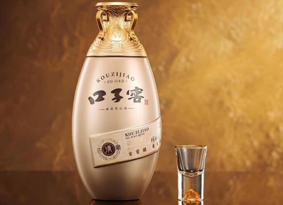 昔日“徽酒老二”净利腰斩，实控人八年套现超10亿