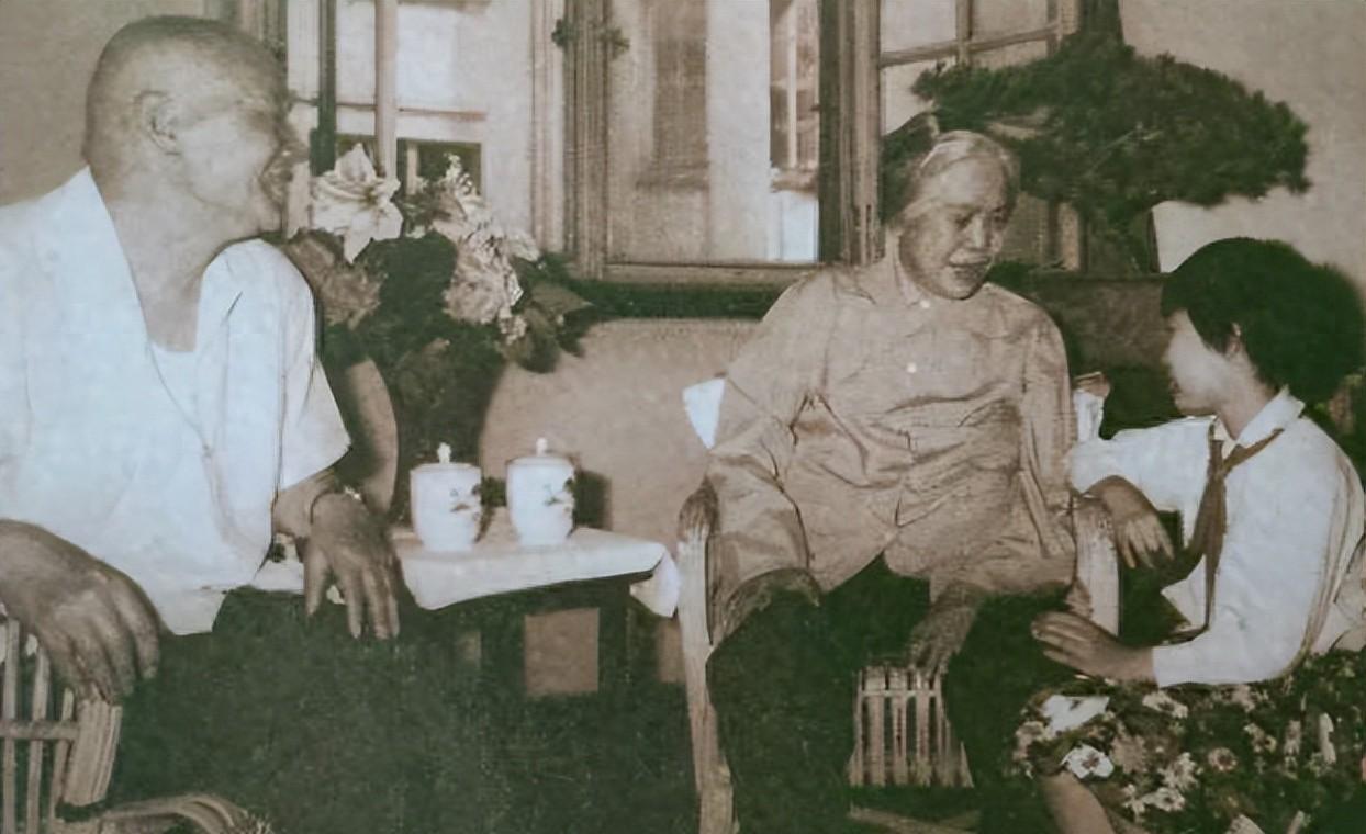 1983年，谢飞探望贺子珍前，提出一个要求，贺小平：会受点委屈哦