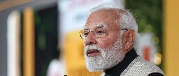 莫迪哀悼遇难者