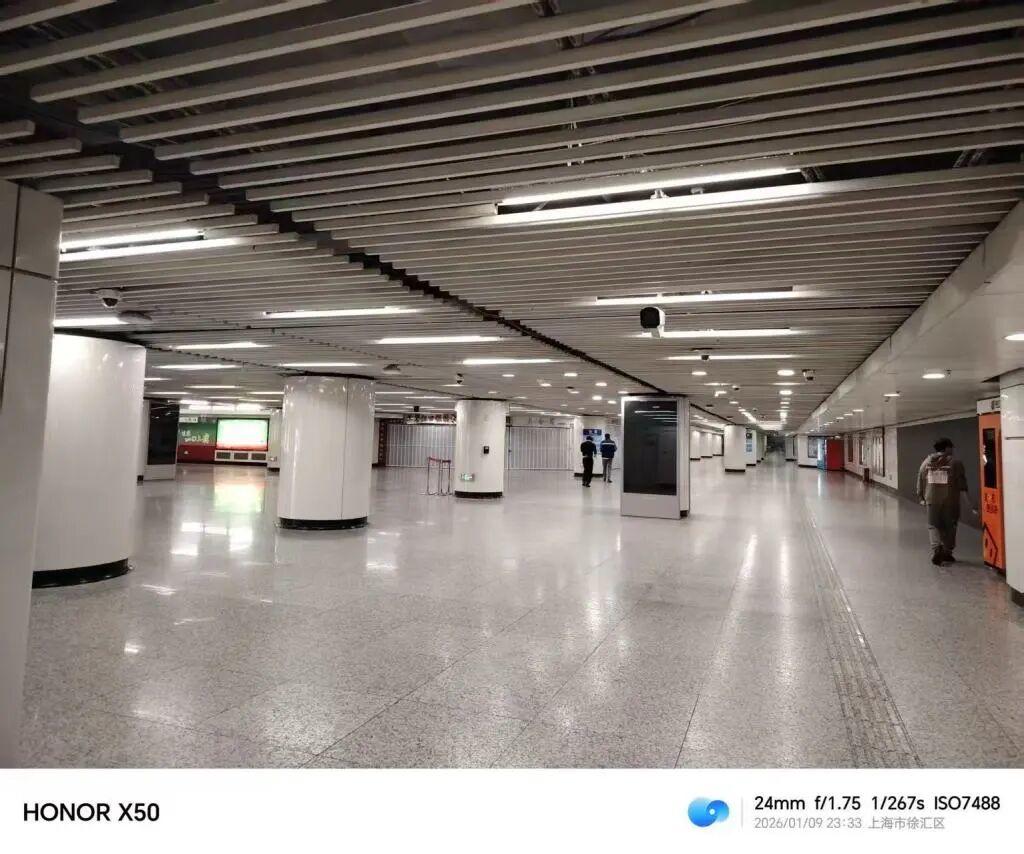 涉事广告已于1月9日晚暂时撤下。 受访者供图