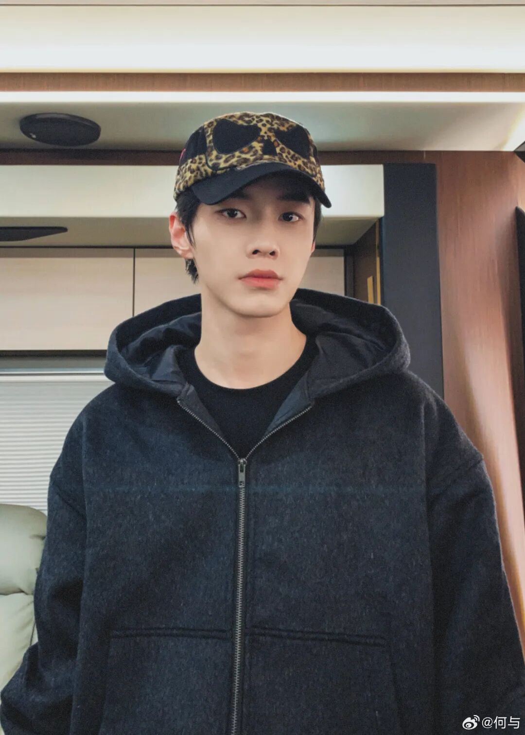 离婚小花求前夫复合了？张云龙给虞书欣做配？田栩宁承认恋情？何与刘些宁分手？姨太问答