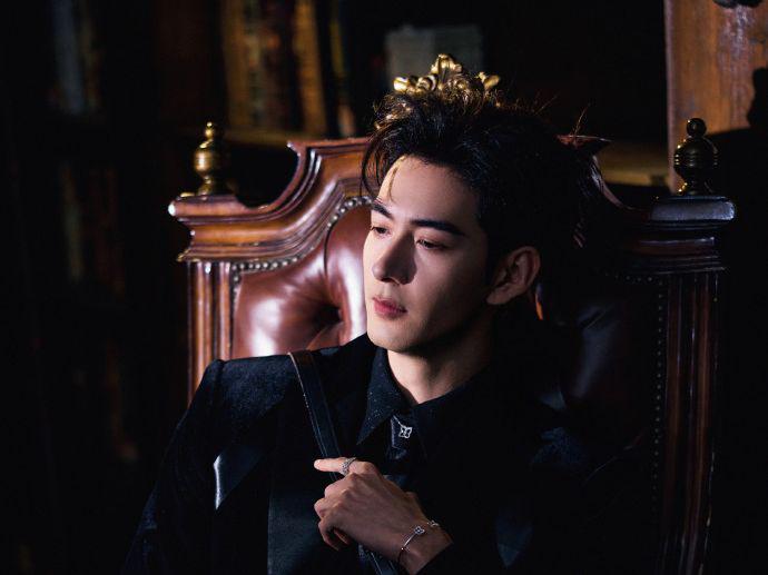 陈星旭卢昱晓化身民国军阀与留洋大小姐，勇闯好六街竞争最佳NPC