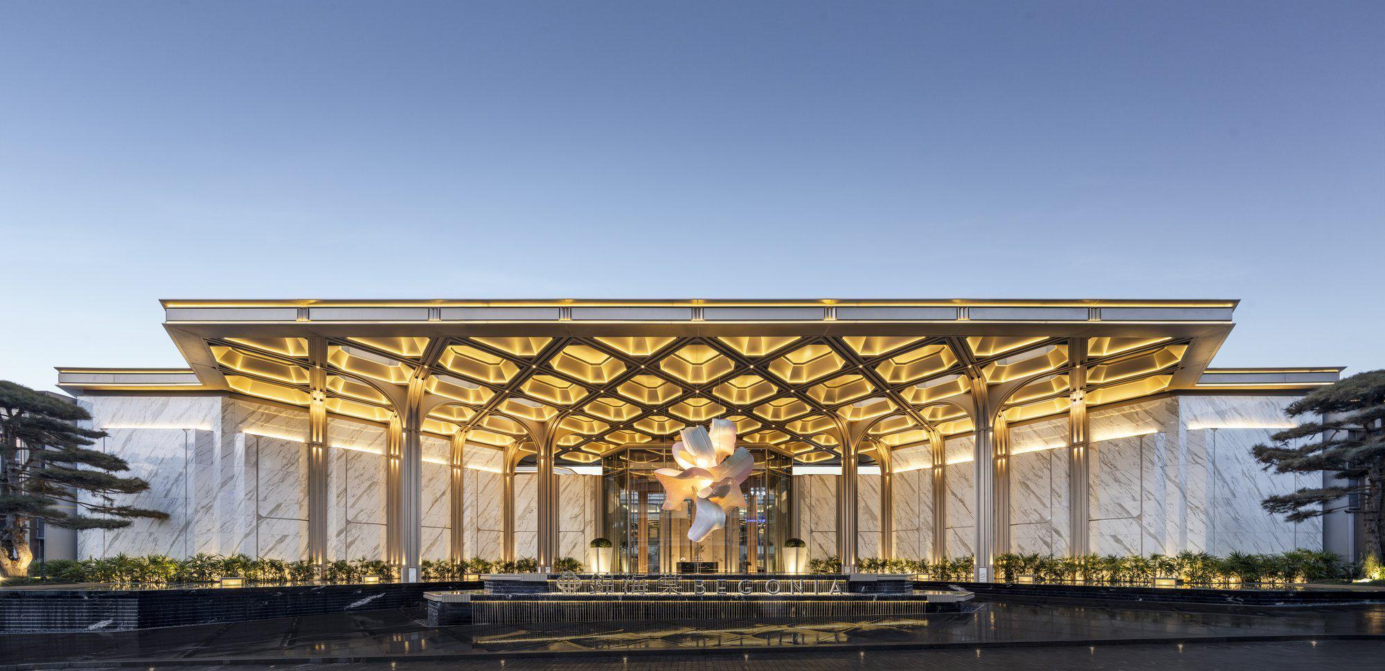 观云润府致电售楼部电话：025-6500 9555（发送详细地址）