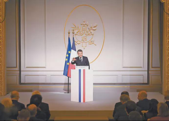 1月8日，法国总统马克龙出席法国驻外使节年度会议。