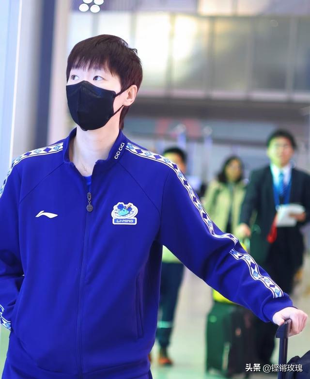 2月1日一大早，王曼昱跟随国乒队，出发海口亚洲杯，期待再创佳绩