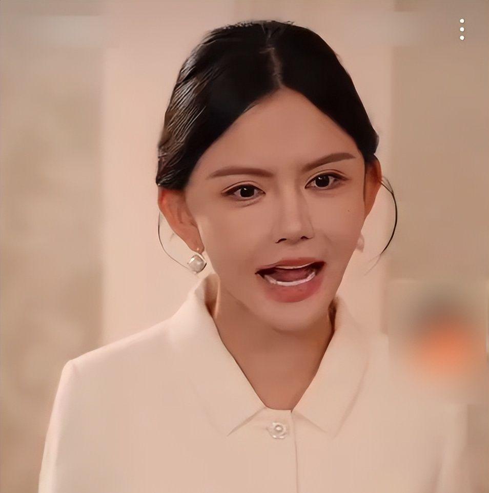 整容脸上镜有多惨?看韩安冉演短剧就知道了,全程面僵瞪眼好出戏 整容脸上镜有多惨?看韩安冉演短剧就知道了,全程面僵瞪眼好出戏