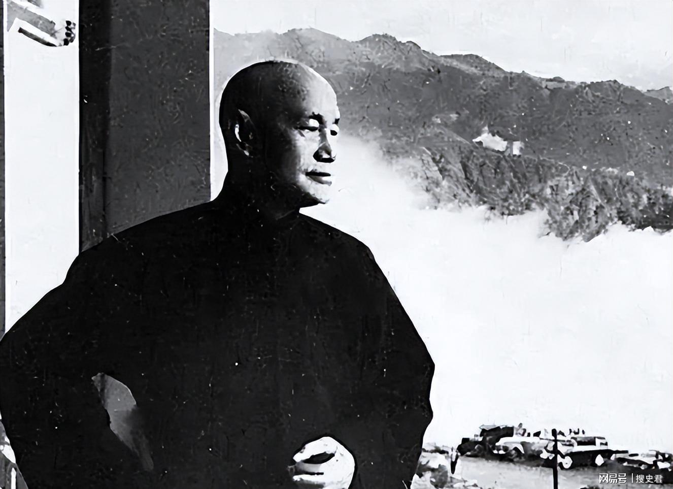 96年，蒋孝勇一家赴老家溪口参观，一老导游：您的溪口话讲得正啊