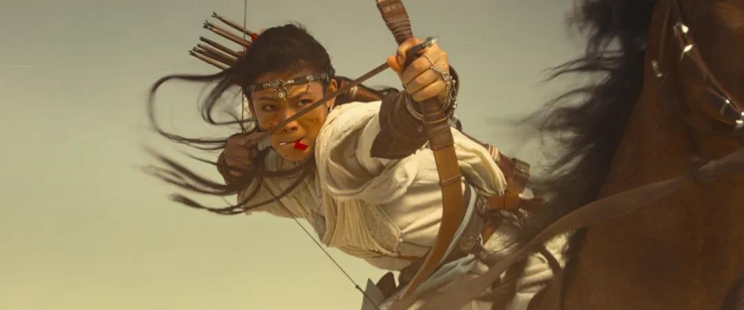 天崩开局的《镖人》，帮吴京扳回一城