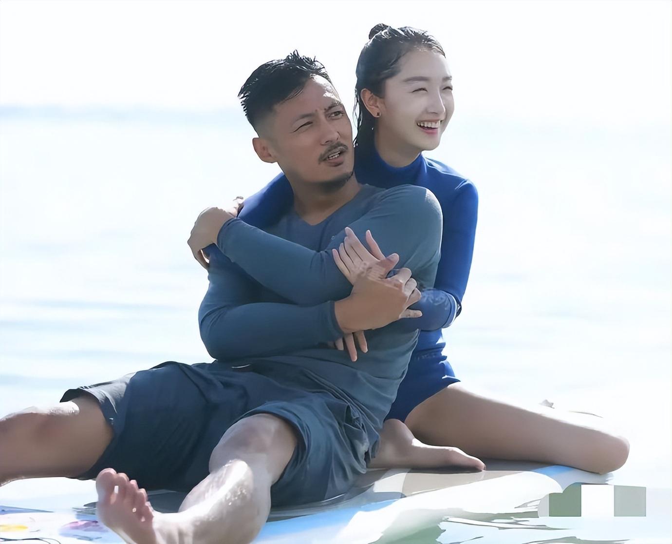 周冬雨回应“当年和余文乐录恋综”，坦言：我们是非常走心的！