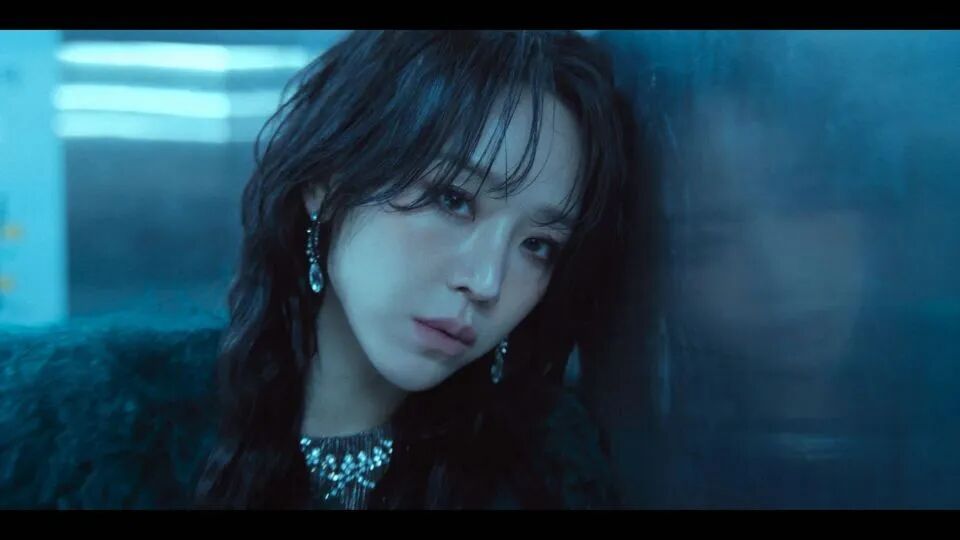 《莎拉的真伪人生》：为何终其一生，我们都在扮演一个受欢迎的人