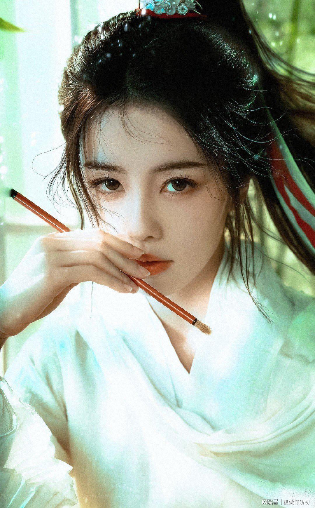 白鹿丁禹兮《恰逢雨连天》官宣！未拍先火预定