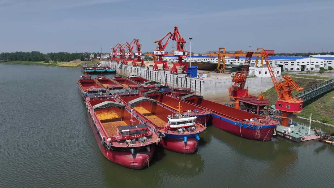 淮河息县闾河港码头。胡译丹摄