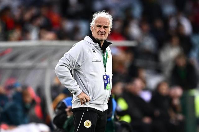 完败中国队，库拉索队紧急请回功勋老帅担任顾问