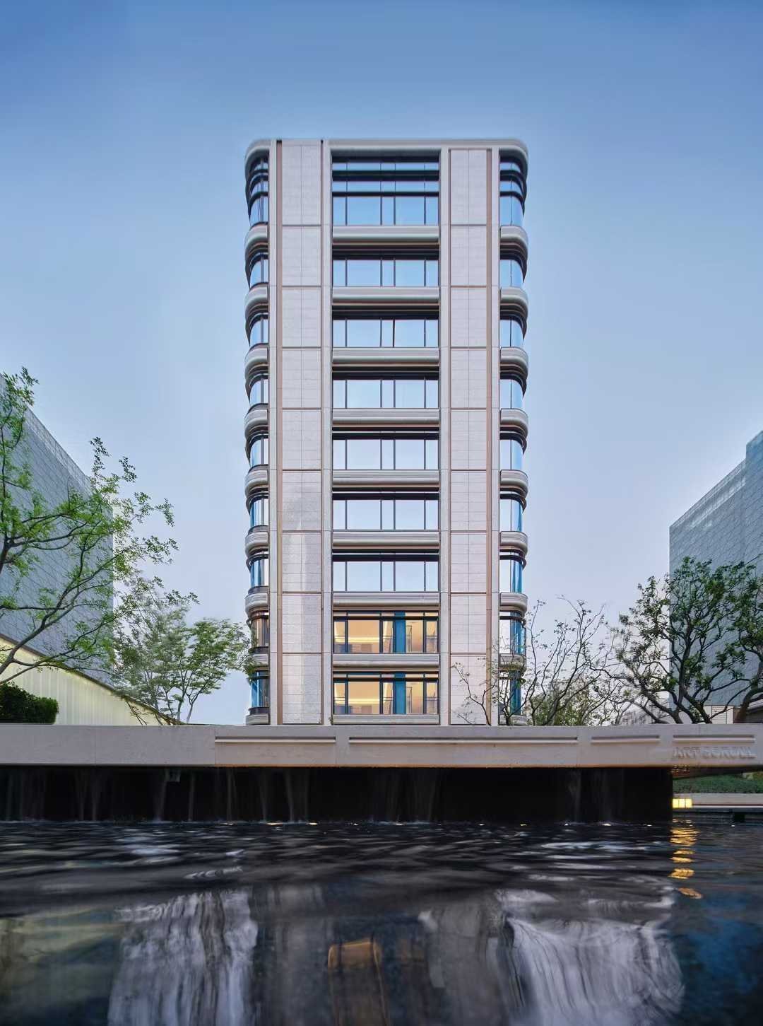 江心印致电售楼部电话：025-6500 9555（发送详细地址）