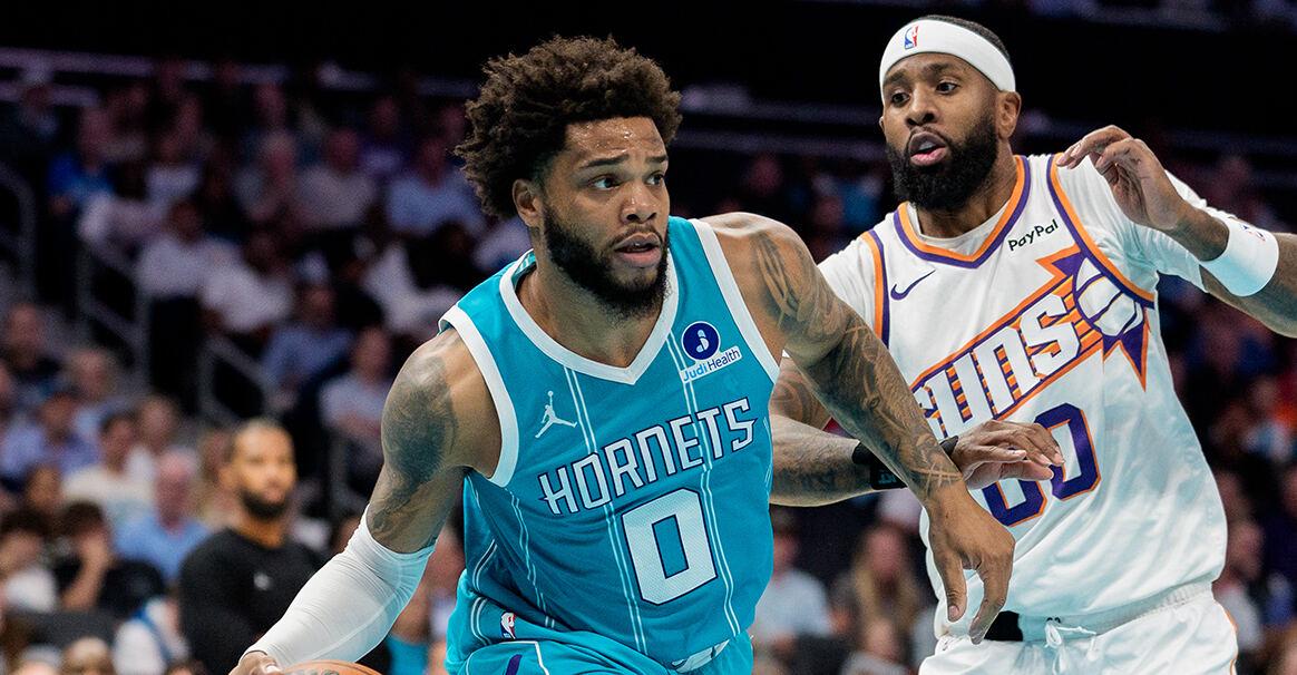 助火箭锁定季后赛！4号秀261记三分，打破队史纪录，高居联盟第一