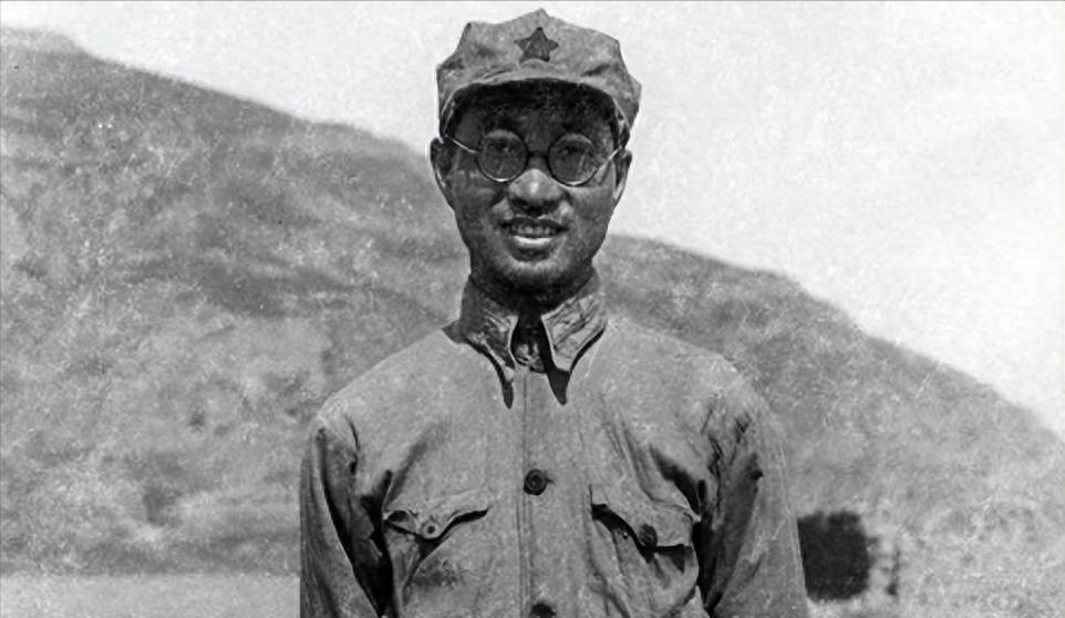 许世友酒后和王新亭打架，陈赓大怒：还没满月，许和尚就给我惹事