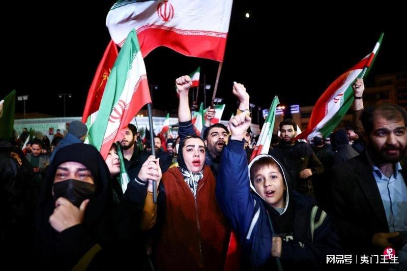 停火后伊朗人“欢庆胜利”