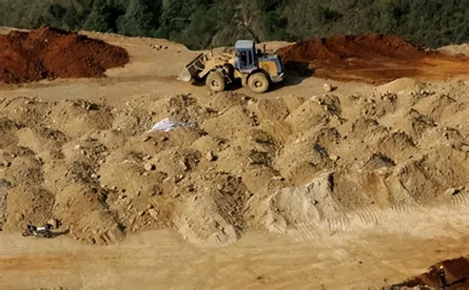 中国收紧出口管制后，日本终于买到了稀土，但高市还是高兴太早了