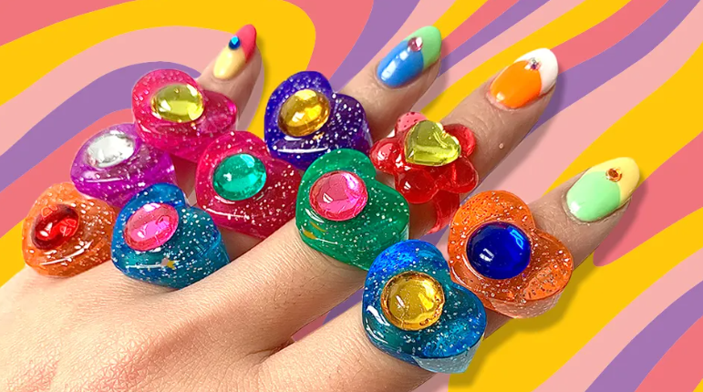 溢价170000％，她将“塑料”卖成爆款