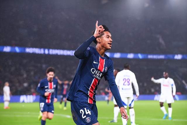 4-0横扫！巴黎这堵墙让安菲尔德彻底沉默了