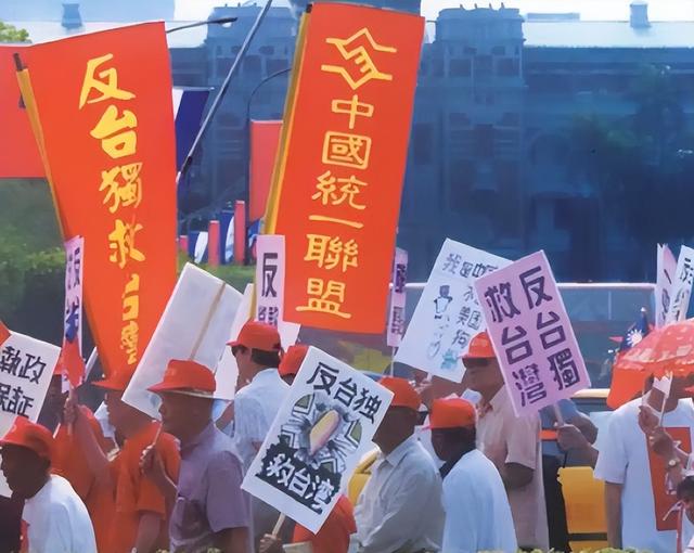 两岸结局已定，大陆环台军演升级，郑丽文献贺词，一语激起千层浪