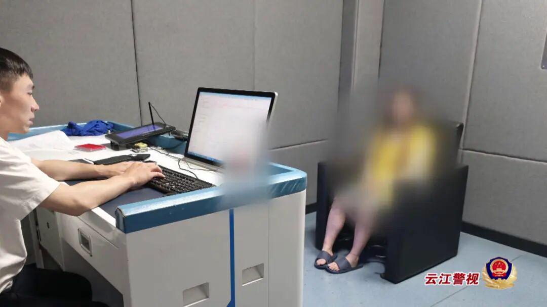 浙江一女子利用“仅退款”规则“薅羊毛”70余次，称自己最多算“占小便宜”且“仅退款”都经商家同意；警方：该女子因涉嫌诈骗罪已被刑拘