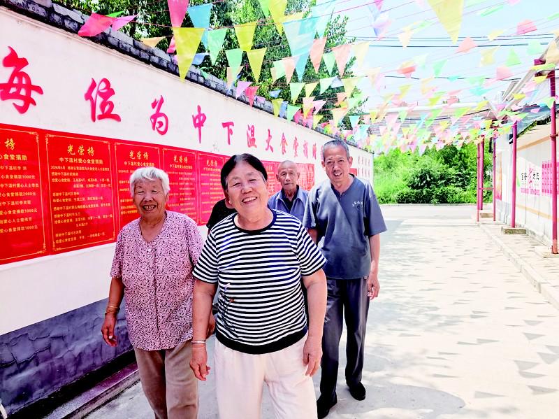 “低龄”服务助“高龄”积分兑换暖心餐  太原市尖草坪区中下温村爱心食堂探索互助养老新样板