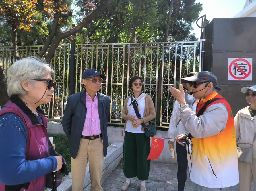 陆幸福的讲解让老建筑“活了起来”
