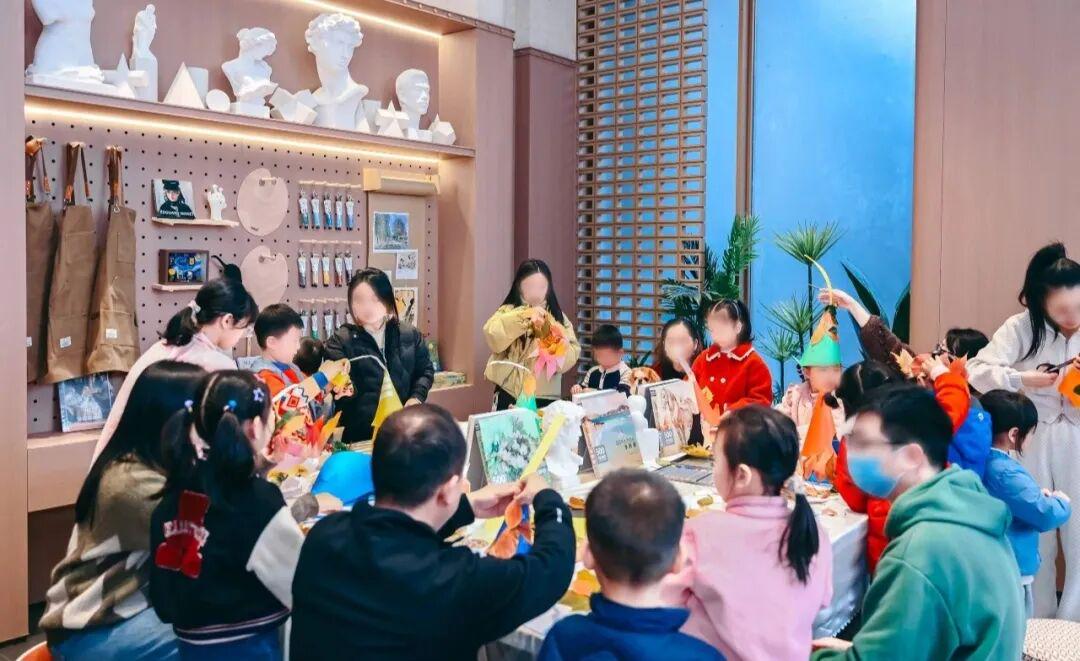 润比邻社群活动现场实景，仅供参考