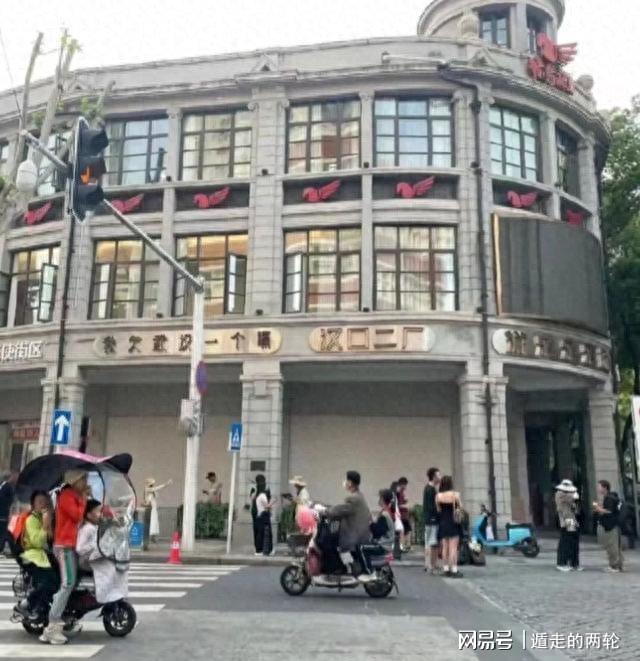 曾年销3亿，又一“顶流”网红品牌，倒在这个夏天！