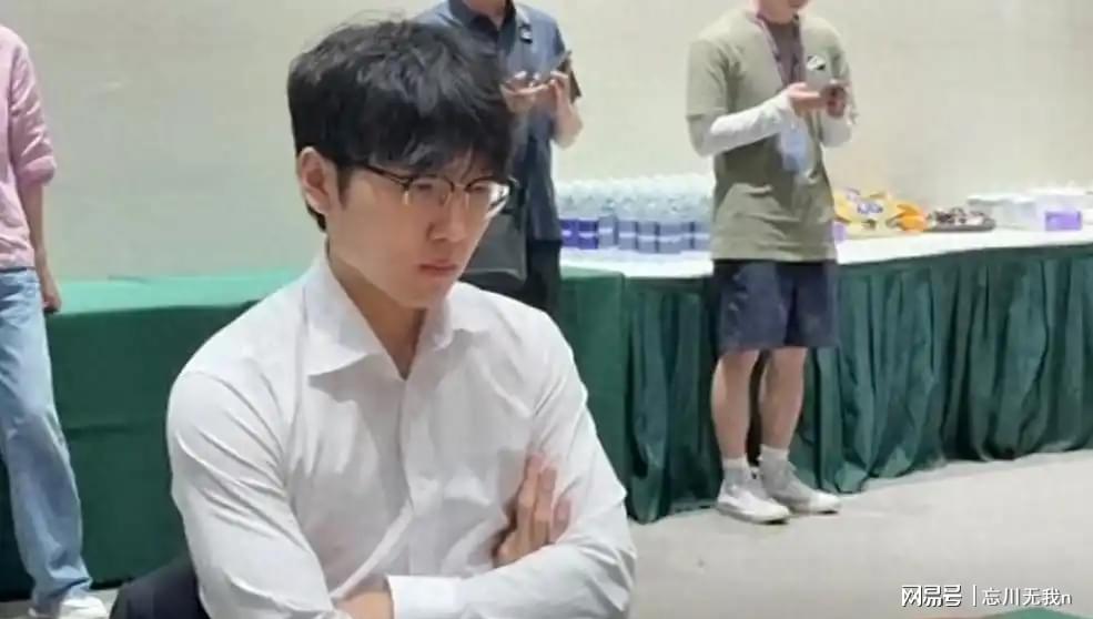 梦百合杯16强李维清勇猛亮剑，遗憾不敌申真谞！申真谞157手杀进8强