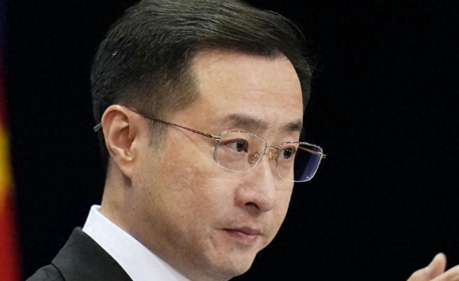 胆大妄为？小国总统公开叫板中国，原来有大国撑腰，中方回怼12字
