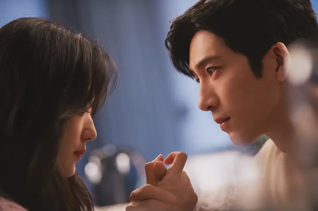 井柏然主演爱情剧《早春晴朗》:22岁女主给28岁男主当地下情人 井柏然主演爱情剧《早春晴朗》:22岁女主给28岁男主当地下情人