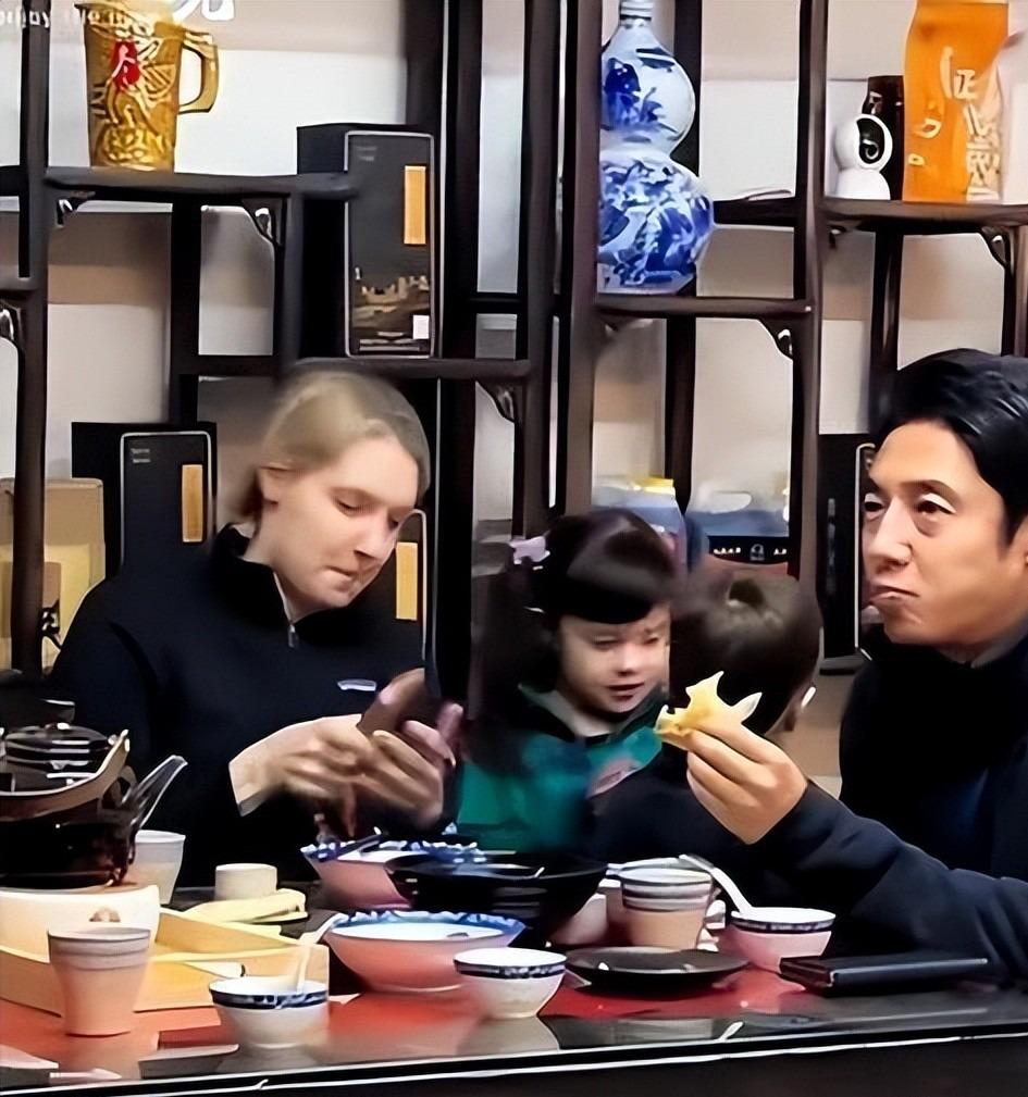 撒贝宁：本以为生了龙凤胎已经够幸福，没想到，如今幸福又升级了