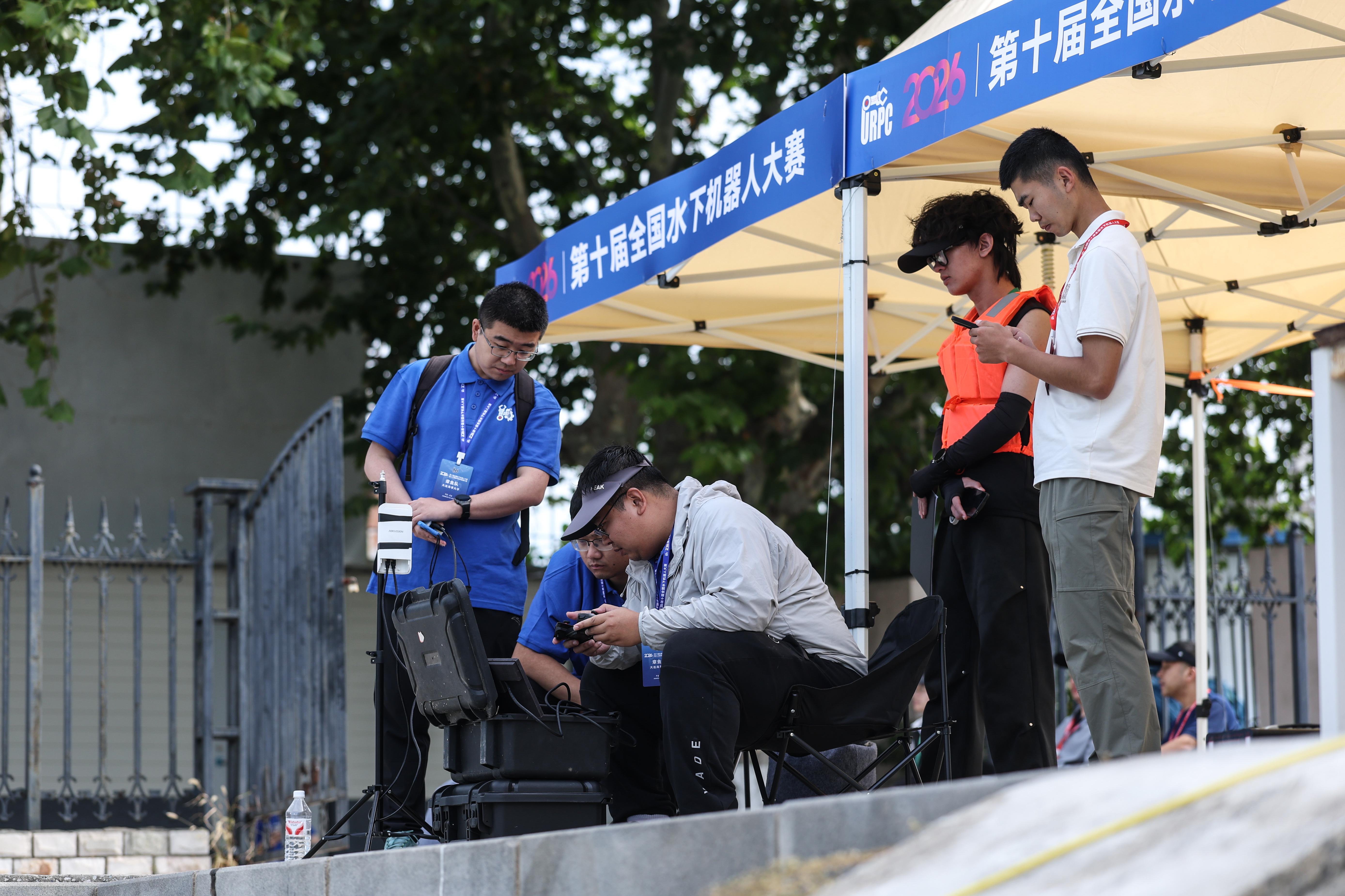 　　9月17日，参赛队伍在比赛中。
