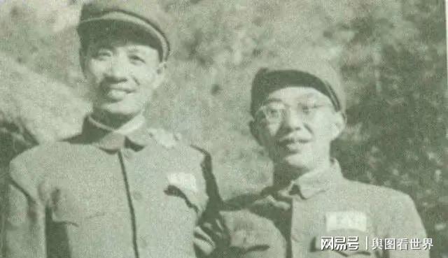 他从总参作战部长降为省军区司令，再见老首长说：官也不小哟！
